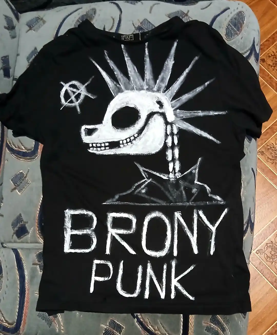 МОЯ ФУТБОЛКА З КАСТОМНИМ ПРИНТОМ "BRONYPUNK"